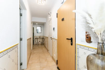 Apartamento T4 para Venda em São Domingos de Benfica