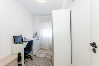 Apartamento T4 para Venda em São Domingos de Benfica