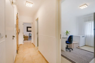 Apartamento T4 para Venda em São Domingos de Benfica