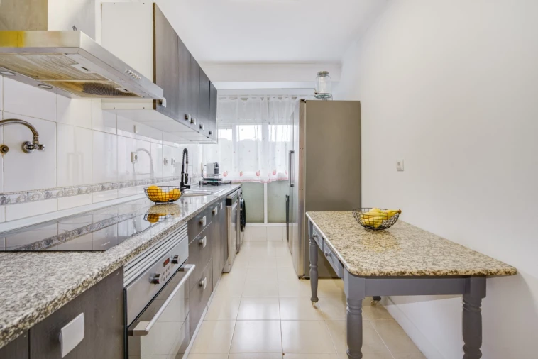 Apartamento T4 para Venda em São Domingos de Benfica Foto 6