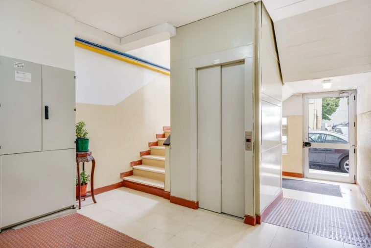 Apartamento T4 para Venda em São Domingos de Benfica Foto 25