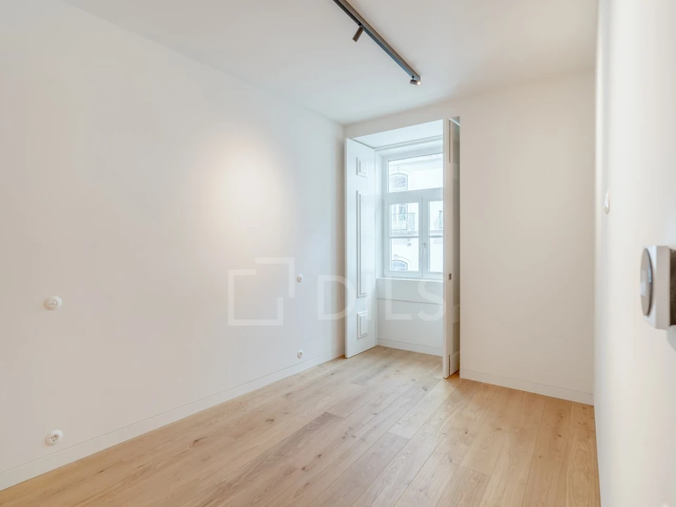 Apartamento T2 para Venda em Santa Maria Maior Foto 7