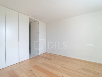 Moradia T4 para Venda em Aldoar, Foz do Douro e Nevogilde