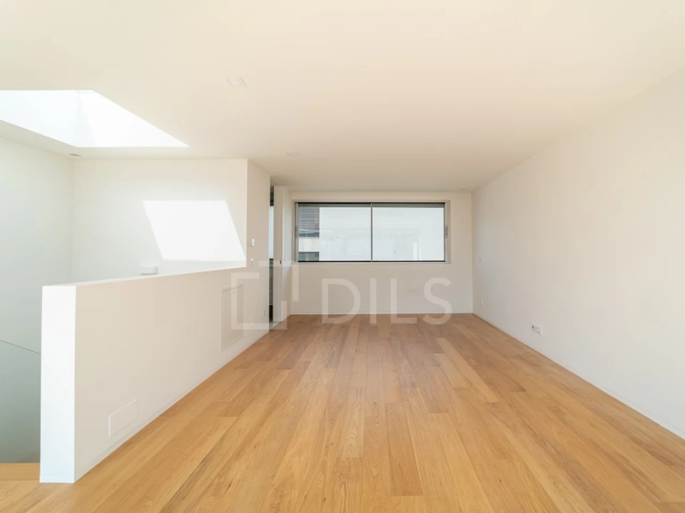 Moradia T4 para Venda em Aldoar, Foz do Douro e Nevogilde Foto 38