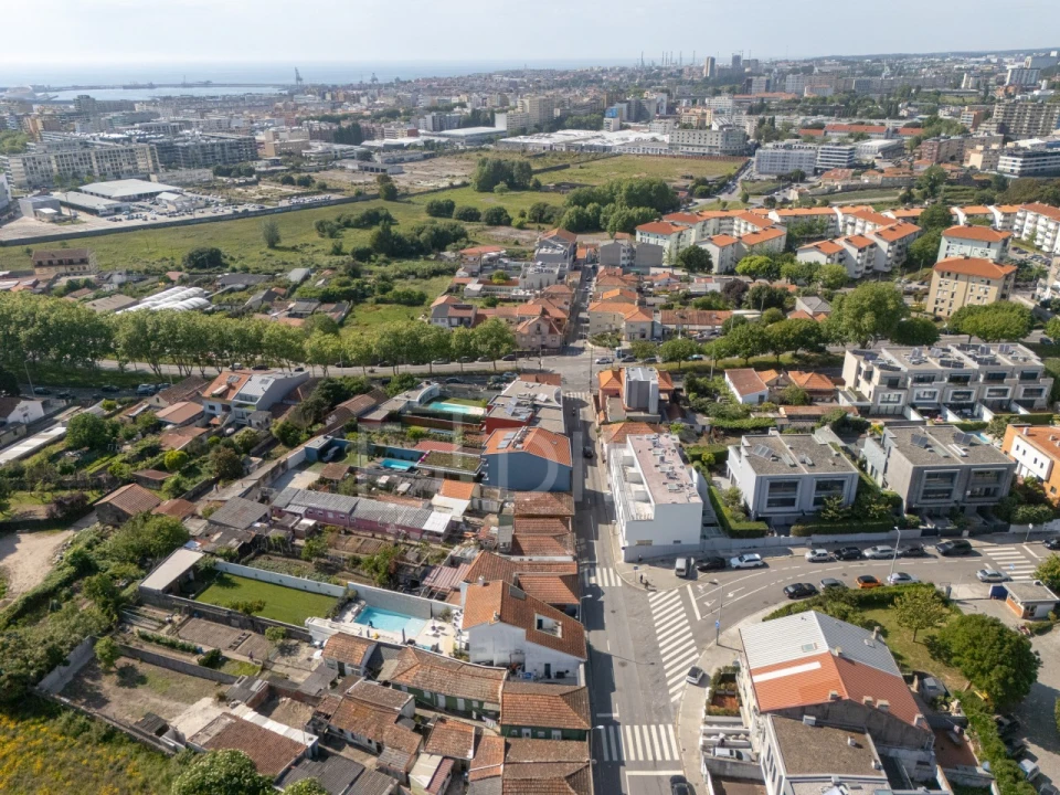 Moradia T4 para Venda em Aldoar, Foz do Douro e Nevogilde Foto 46