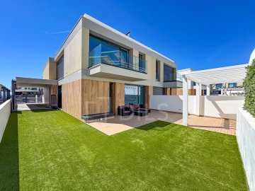Moradia T4 para Venda em Ericeira