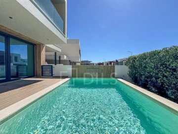 Moradia T4 para Venda em Ericeira