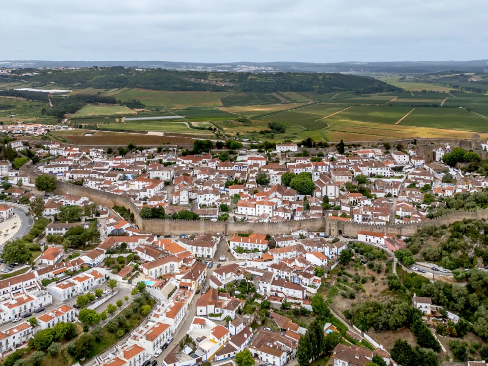 Moradia T5 para Venda em Santa Maria, São Pedro e Sobral da Lagoa Foto 59