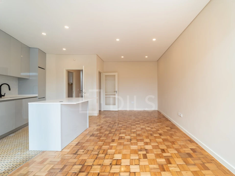 Apartamento T3 para Arrendamento em Lordelo do Ouro e Massarelos Foto 3
