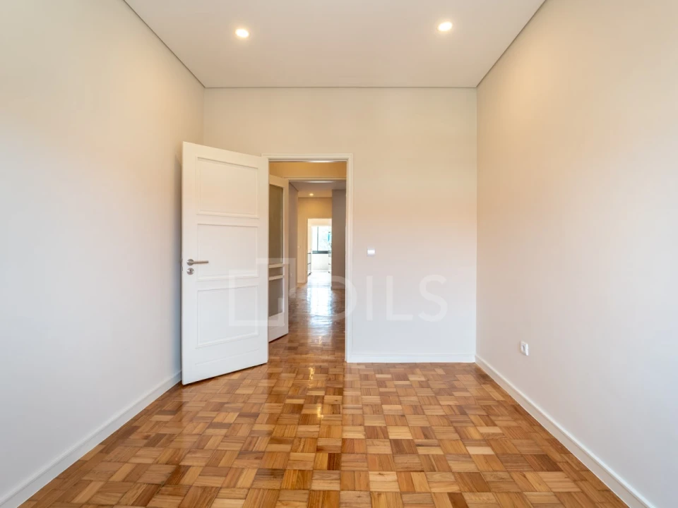Apartamento T3 para Arrendamento em Lordelo do Ouro e Massarelos Foto 12