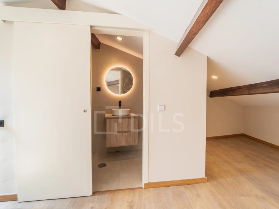Apartamento T3 para Arrendamento em Lordelo do Ouro e Massarelos Foto 27
