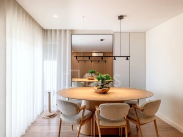 Apartamento T3 para Venda em Moscavide e Portela