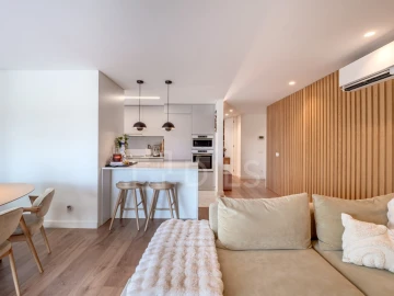 Apartamento T3 para Venda em Moscavide e Portela