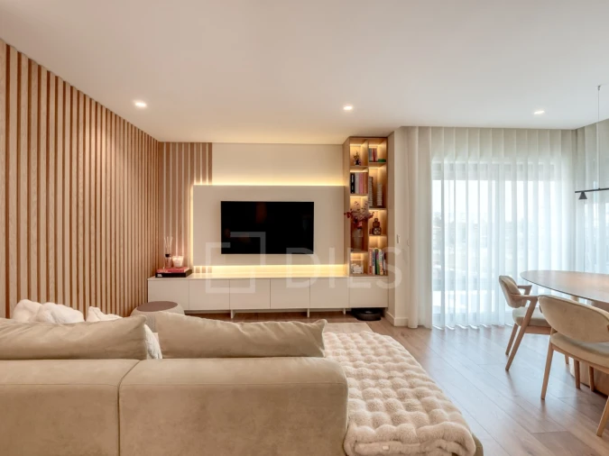 Apartamento T3 para Venda em Moscavide e Portela Foto 12