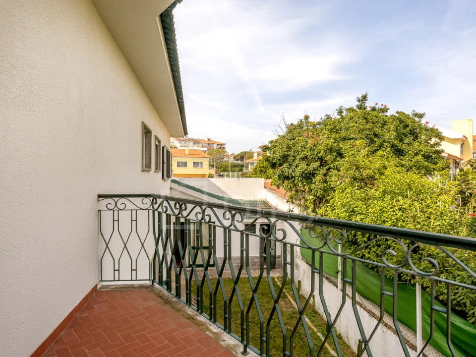 Moradia T6 para Venda em Carcavelos e Parede Foto 36