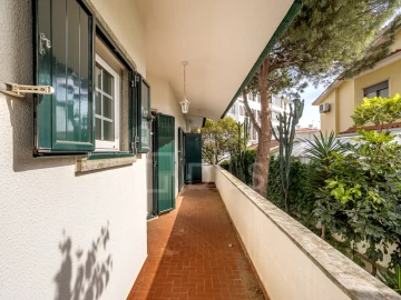 Moradia T6 para Venda em Carcavelos e Parede