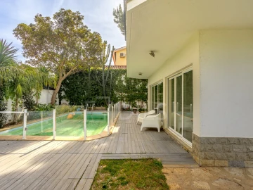 Moradia T6 para Venda em Carcavelos e Parede