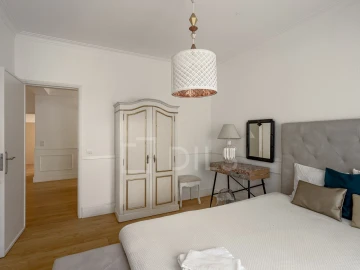 Moradia T6 para Venda em Carcavelos e Parede