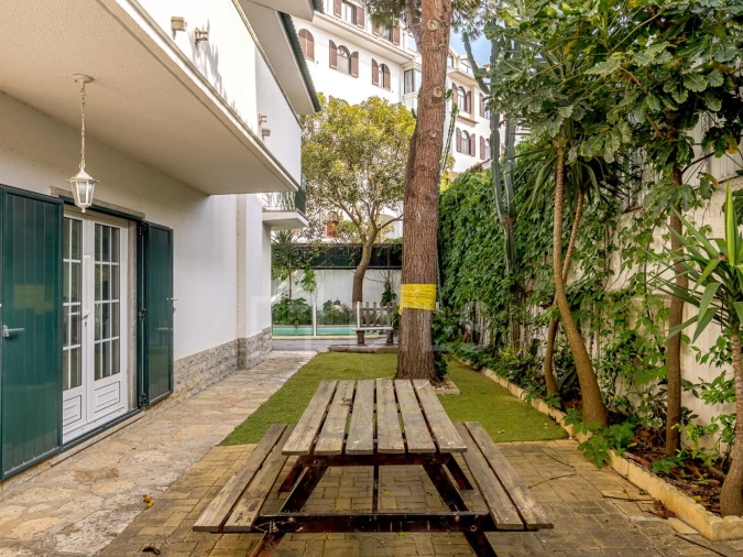 Moradia T6 para Venda em Carcavelos e Parede Foto 45