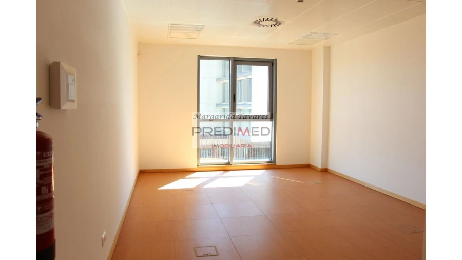 Escritório para Venda em Olivais Foto 2