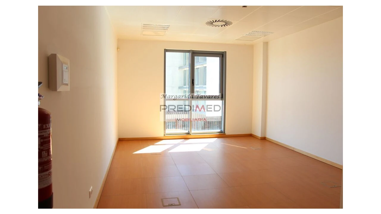 Escritório para Venda em Olivais Foto 2