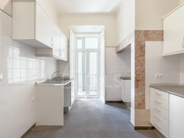 Apartamento T2 para Venda em Campo de Ourique