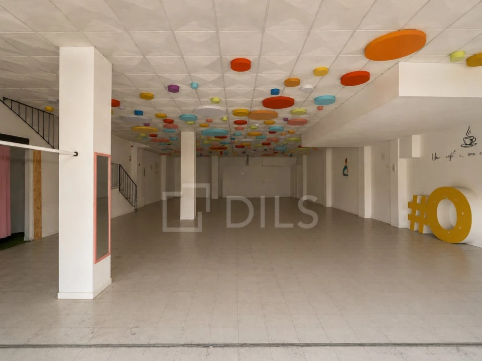 Loja para Arrendamento em Cedofeita, Santo Ildefonso, Sé, Miragaia, São Nicolau e Vitória Foto 18