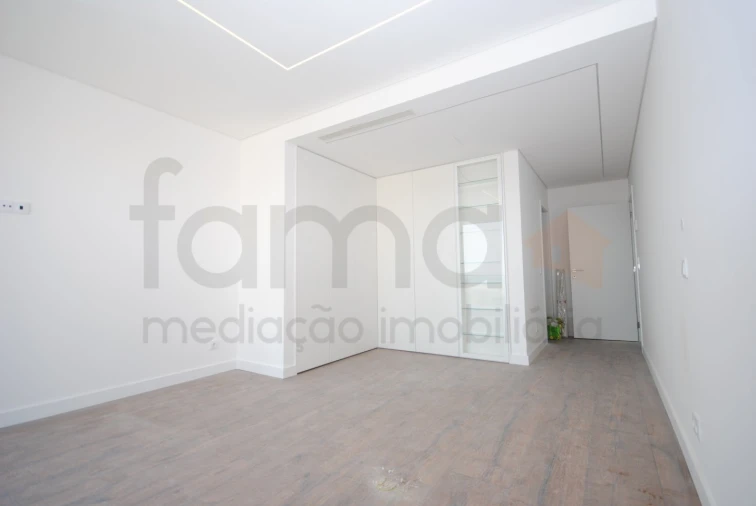 Moradia T3 para Venda em São Domingos de Rana Foto 21