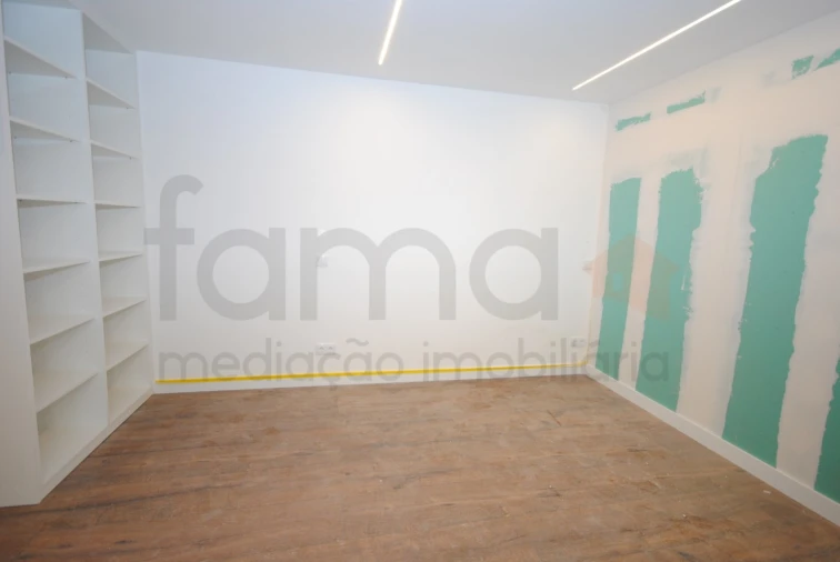 Moradia T3 para Venda em São Domingos de Rana Foto 31