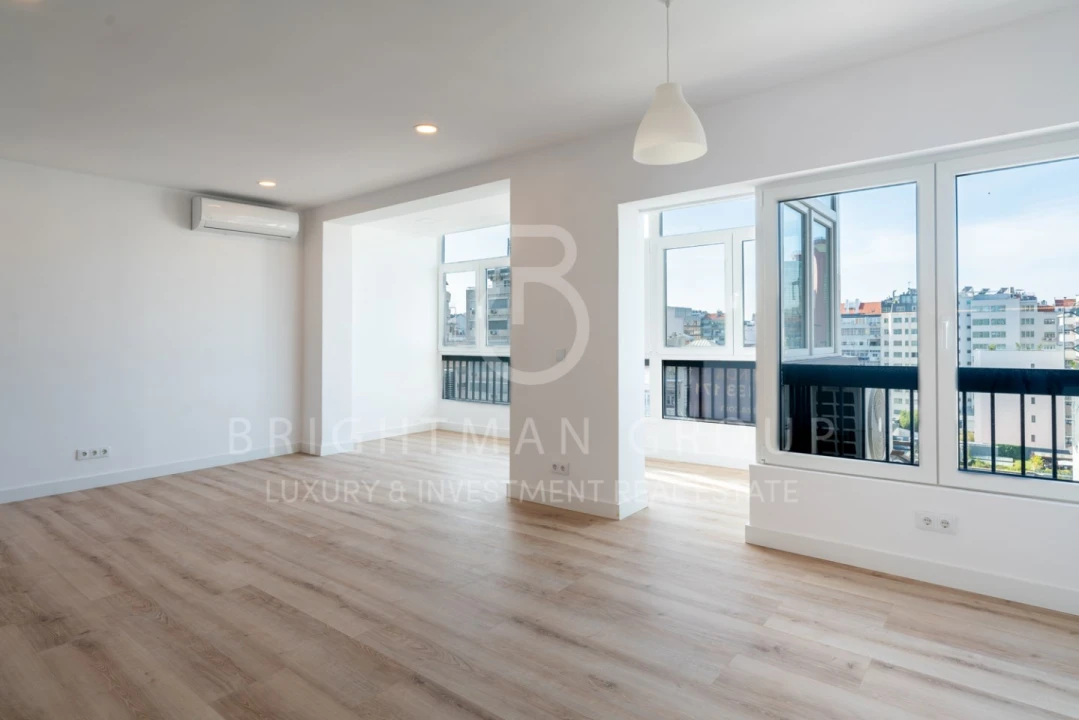 Apartamento T2 para Venda em Avenidas Novas Foto 6