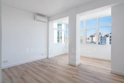Apartamento T2 para Venda em Avenidas Novas