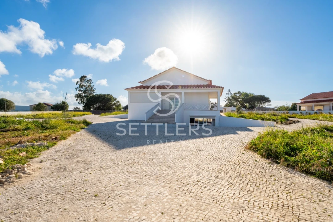 Moradia T4 para Venda em Santa Maria e São Miguel, São Martinho, São Pedro Penaferrim Foto 1