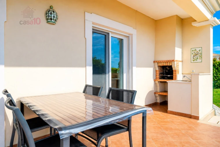 Moradia T4 para Venda em Albufeira e Olhos de Água Foto 9
