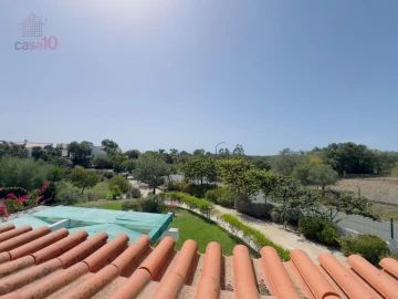 Moradia T4 para Venda em São Francisco da Serra