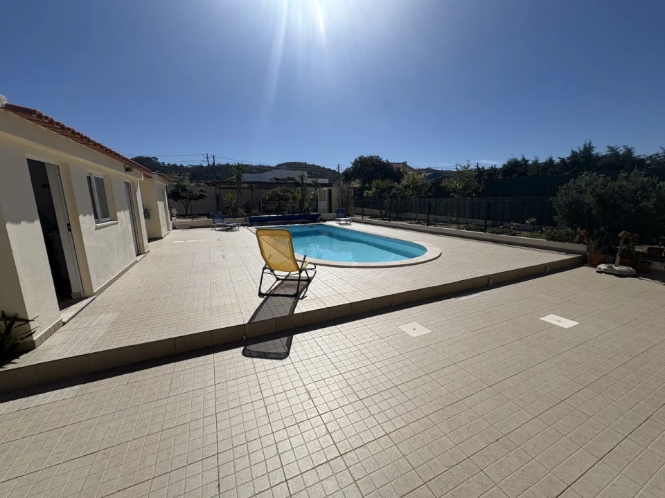 Moradia T4 para Venda em Alfeizerão Foto 3