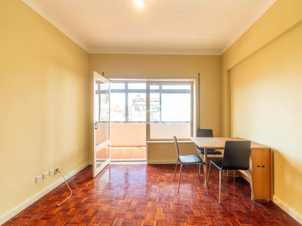 Apartamento T2 para Venda em Cedofeita, Santo Ildefonso, Sé, Miragaia, São Nicolau e Vitória Foto 4