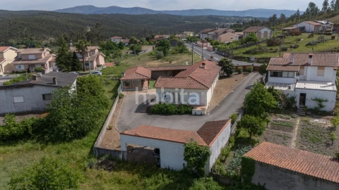 Moradia T3 para Venda em Poiares (Santo Andre)