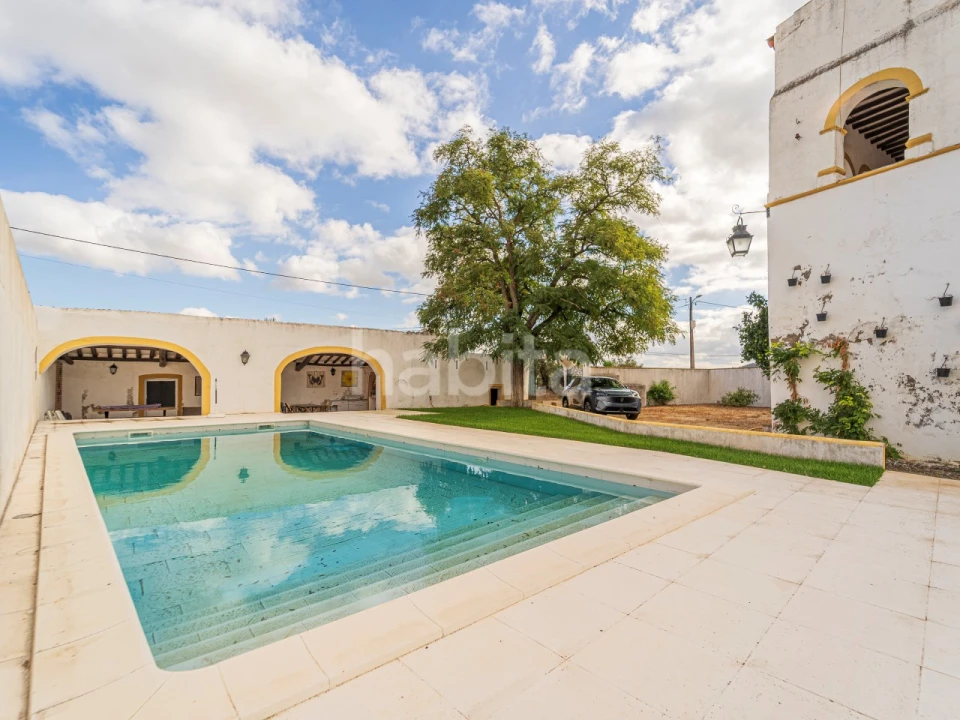 Quinta T5 para Venda em Assunção, Ajuda, Salvador e Santo Ildefonso Foto 1
