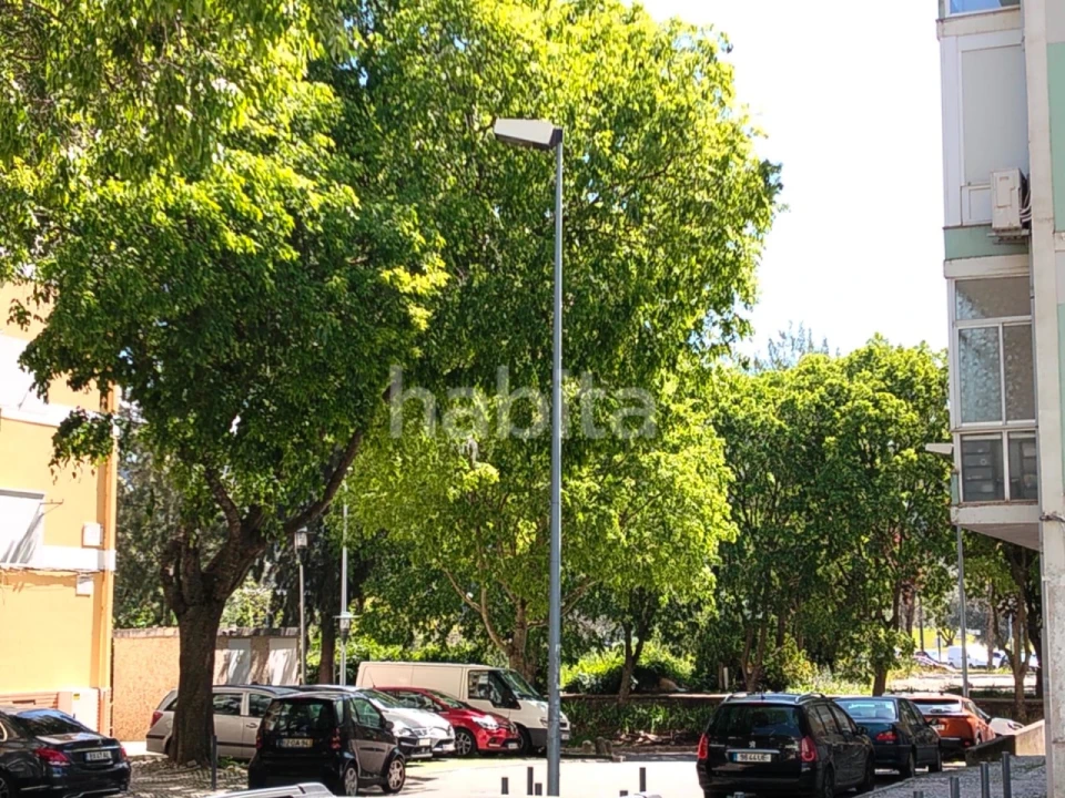 Apartamento T2 para Venda em Benfica Foto 6