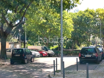Apartamento T2 para Venda em Benfica