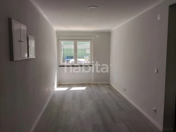 Apartamento T2 para Venda em Benfica Foto 14