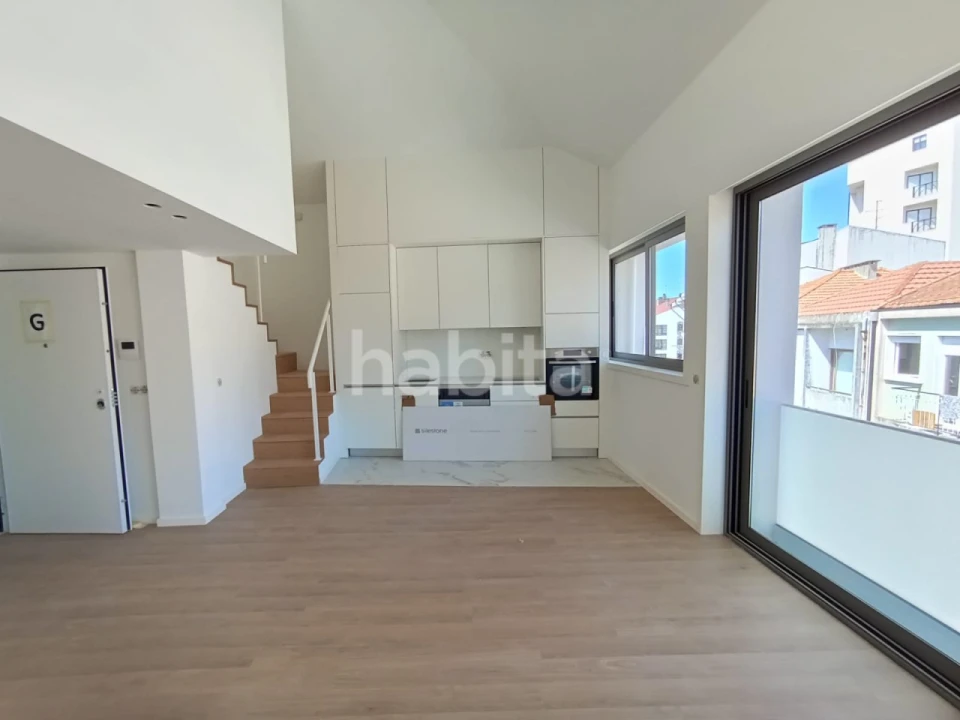 Apartamento T2 para Venda em Cedofeita, Santo Ildefonso, Sé, Miragaia, São Nicolau e Vitória Foto 1