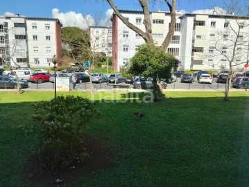 Apartamento T2 para Venda em Oeiras e São Julião da Barra, Paço de Arcos e Caxias