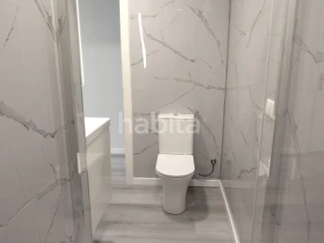 Apartamento T2 para Venda em Oeiras e São Julião da Barra, Paço de Arcos e Caxias