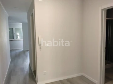 Apartamento T2 para Venda em Oeiras e São Julião da Barra, Paço de Arcos e Caxias