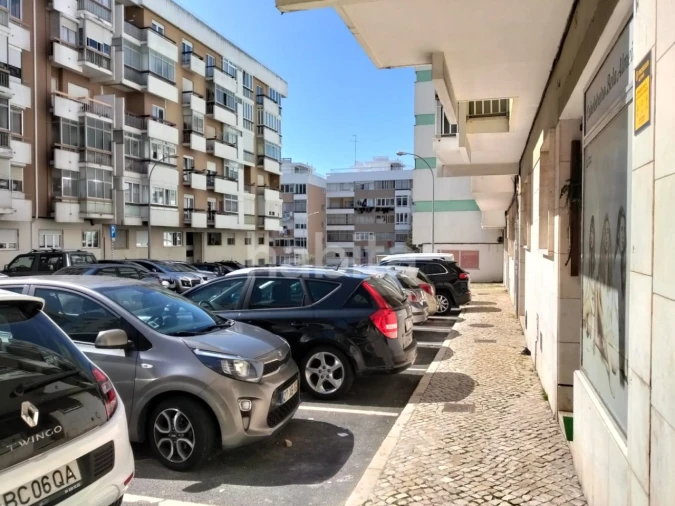 Apartamento T2 para Venda em Oeiras e São Julião da Barra, Paço de Arcos e Caxias Foto 6
