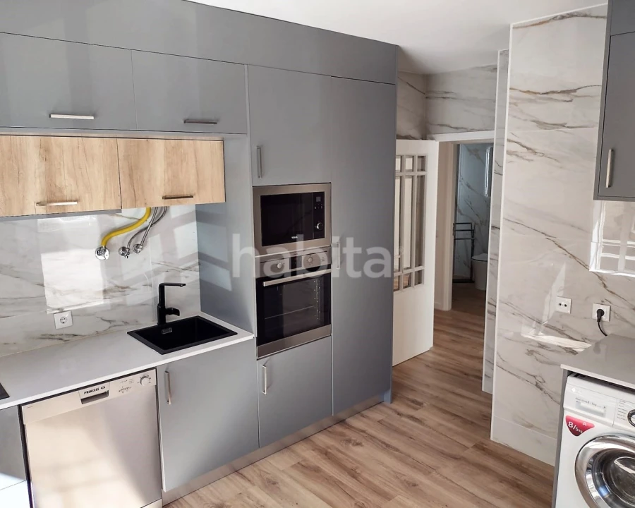 Apartamento T1 para Arrendamento em Cidade da Maia Foto 3