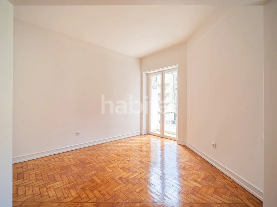 Apartamento T2 para Arrendamento em Estrela Foto 7