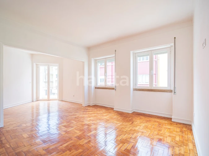 Apartamento T2 para Arrendamento em Estrela Foto 4