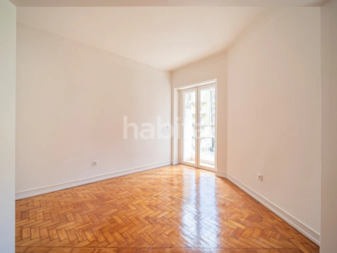 Apartamento T2 para Arrendamento em Estrela Foto 7